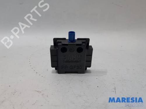 Antenne/Base PEUGEOT 508 I (8D_) 2.0 HDi Hybrid4 AWC (200 hp) 31522748