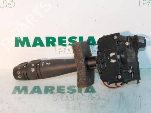 steering-column-stalk-renault-laguna-i-b56_-556_-1993-1994-1995-1996-1997-1998-1999-2000-2001-2002-31427540 main image