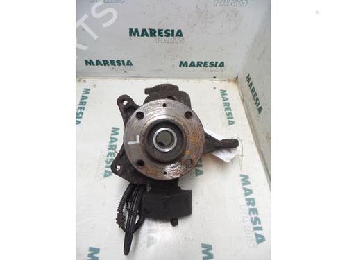 Used Left front steering knuckle CITROËN C5 I Break (DE_) 2.0 16V (DERFNF, DERFNC, RERFNC) (136 hp) 31489039