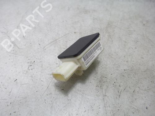 Used Electronic sensor RENAULT SCÉNIC II (JM0/1_) 1.5 dCi (JM1E, JM16) (106 hp) 31477426