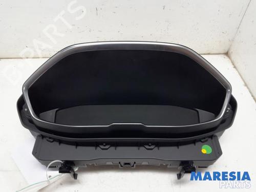 Used Instrument cluster PEUGEOT 3008 II SUV (MC_, MR_, MJ_, M4_) 1.2 THP/ PureTech 130 (MRHNSM, MRHNSU, MRHNSJ, MRHNYW,... (131 hp) 31525106