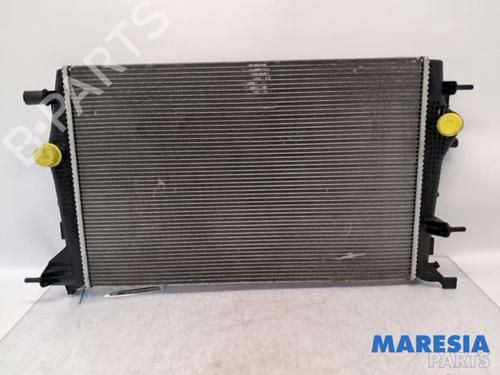 Used Water radiator RENAULT GRAND SCÉNIC III (JZ0/1_) 2.0 16V (JZ0G) (140 hp) 31526096