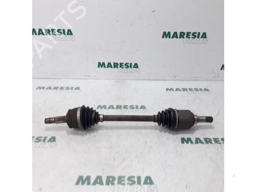 Used Left front driveshaft FIAT 500 (312_) 1.3 D Multijet (312AXB1A) (75 hp) 31517756