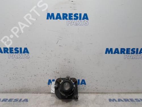 right-front-fog-light-fiat-500-312_-2007-31444581 main image