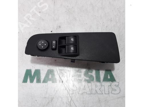 switch-fiat-grande-punto-199_-2005-31514577 main image