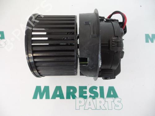 Used Heater blower motor PEUGEOT 2008 I (CU_) 1.6 VTi (120 hp) 31407594
