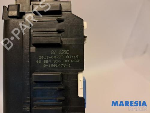 Fuse box CITROËN C4 Picasso II 1.6 THP 155 | BP31458011E1