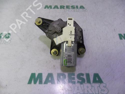 Used Rear wiper motor RENAULT ESPACE IV (JK0/1_) 2.0 Turbo (JK0A, JK0B, JK0N) (163 hp) 31390296