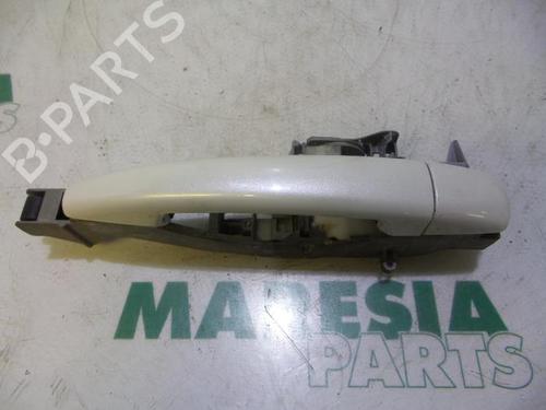 rear-left-exterior-door-handle-peugeot-3008-i-mpv-0u_-2009-2010-2011-2012-2013-2014-2015-2016-2017-31448347 main image
