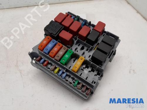 Used Fuse box FIAT 500 (312_) 1.2 (312AXA1A) (69 hp) 31481766