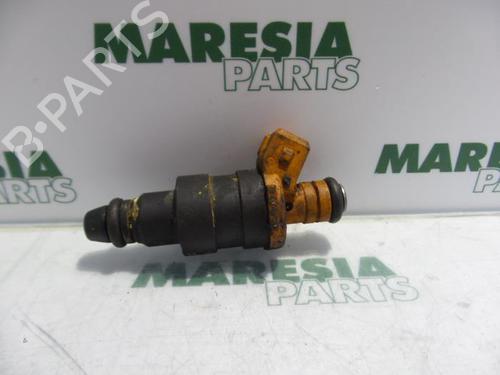 Used Injector Injector FIAT PUNTO (176_) 75 1.2 (73 hp) 31389701 31389701