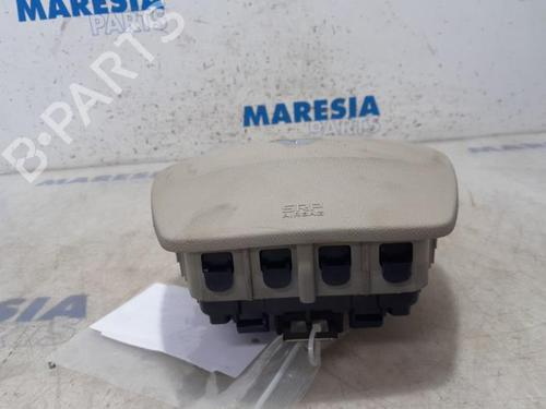 Used Driver airbag RENAULT SCÉNIC III (JZ0/1_) 1.2 TCe (JZ16) (132 hp) 31437415