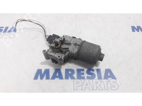 Used Front wiper motor OPEL COMBO Box Body/MPV (X12) 1.3 CDTI (B05) (90 hp) 31511474