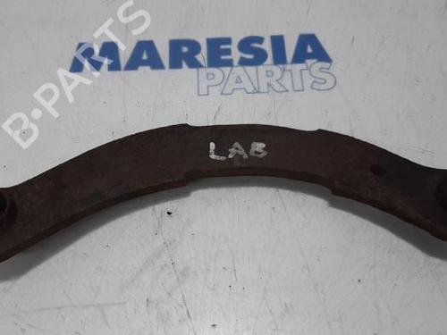 left-rear-suspension-arm-peugeot-4007-vu_-vv_-2007-2008-2009-2010-2011-2012-2013-31420321 main image