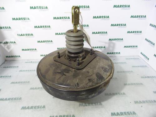 Used Servo brake RENAULT MEGANE I Coach (DA0/1_) 2.0 i (DA0G) (114 hp) 31488380