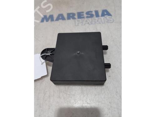 Used Switch RENAULT CAPTUR I (J5_, H5_) 1.2 TCe 120 (118 hp) 31510438