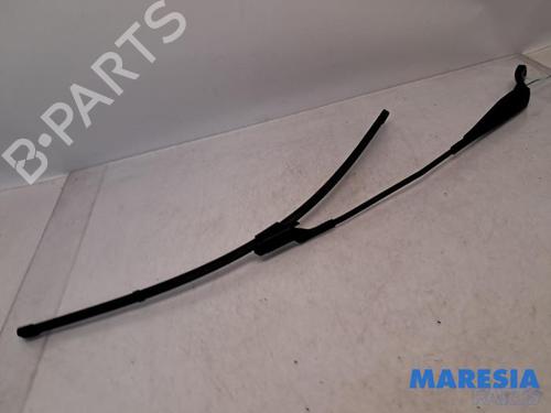 front-windshield-wiper-arm-peugeot-2008-i-cu_-2013-31481907 main image
