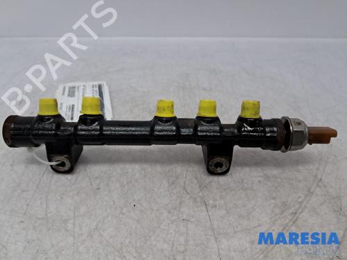 Used Injection rail PEUGEOT 308 SW II (LC_, LJ_, LR_, LX_, L4_) 1.6 BlueHDi 120 (120 hp) 31438562