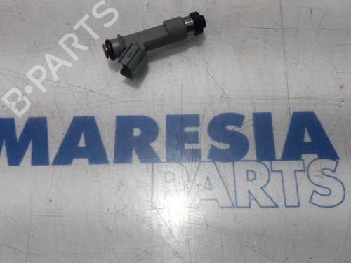 Used Injector PEUGEOT 107 (PM_, PN_) 1.0 (68 hp) 31483668