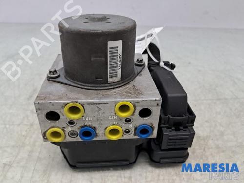 Used ABS pump LANCIA DELTA III (844_) 1.4 (844.AXA1A) (120 hp) 32197320