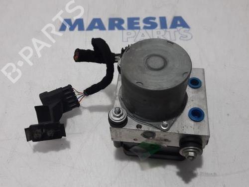 Used ABS pump FIAT DUCATO Van (250_) 150 Multijet 2,3 D (150 hp) 31390311