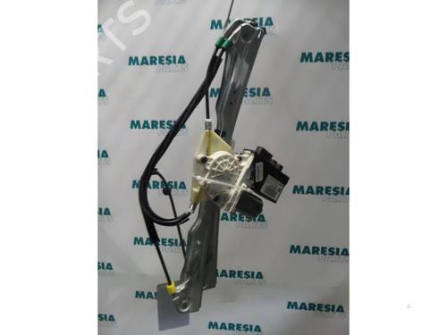 elevador-vidro-frente-direito-citroen-c5-i-break-de_-2001-2002-2003-2004-31457332 main image