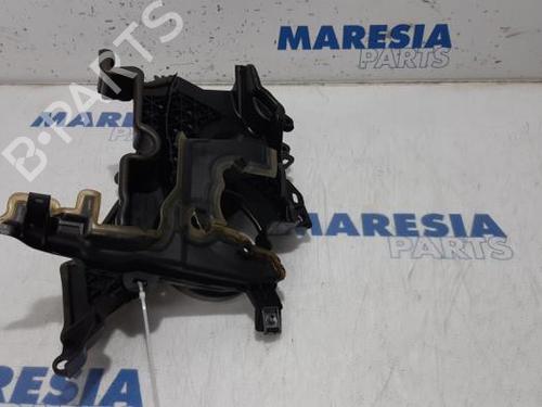 Registerdæksel PEUGEOT 3008 I MPV (0U_) 2.0 HDi Hybrid4 (163 hp) 31461194