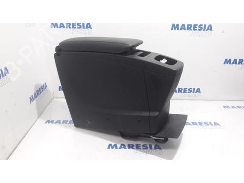 Console central RENAULT GRAND SCÉNIC III (JZ0/1_) 1.5 dCi (JZ09, JZ0D, JZ10, JZ14, JZ1G, JZ29, JZ2C) (110 hp) 31518391