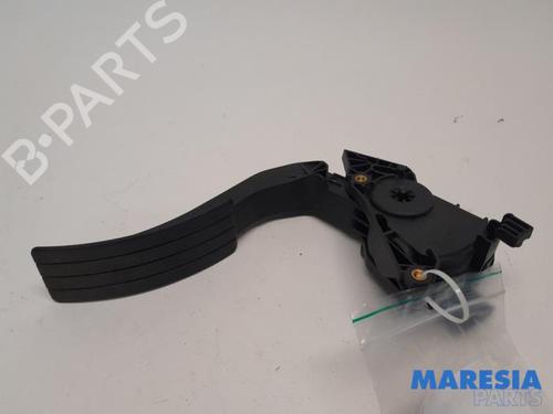 Used Electronic module RENAULT CLIO IV (BH_) 1.2 TCe 120 (BHM0) (120 hp) 31427776