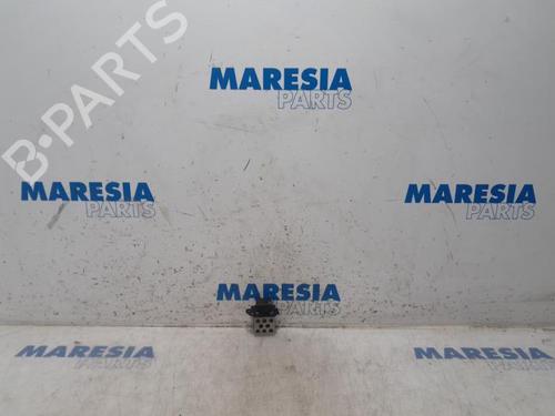 Used Electronic sensor RENAULT MEGANE III Grandtour (KZ0/1) 1.4 TCe (KZ0F, KZ1V) (130 hp) 31465797