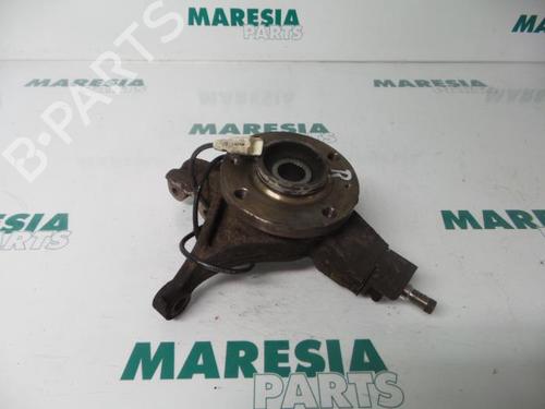 Used Right front steering knuckle PEUGEOT 307 (3A/C) 1.4 16V (88 hp) 31454868