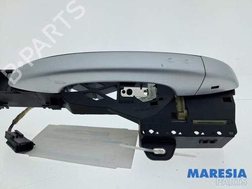 Poignée extérieure avant gauche Poignée extérieure avant gauche RENAULT MEGANE IV Hatchback (B9A/M/N_) 1.6 TCe 205 (B9MV) (205 hp) 36420614 36420614