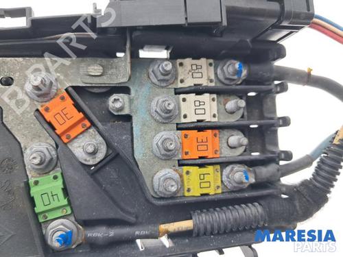 Fuse box PEUGEOT 308 CC (4B_) 1.6 16V | BP37992376E1  - Image 7