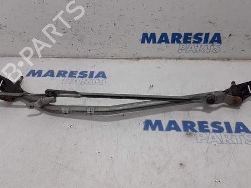 Used Front wipers mechanism RENAULT KANGOO Express (FW0/1_) 1.5 dCi 85 (FW0K, FW0L, FW0B) (86 hp) 31500580