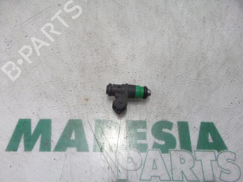 Used Injector RENAULT SCÉNIC II (JM0/1_) 2.0 (JM05, JM0U, JM1N, JM1U, JM2V) (135 hp) 31421867
