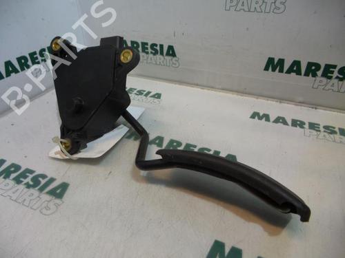 electronic-module-renault-scenic-ii-jm01_-2003-2004-2005-2006-2007-2008-2009-2010-31402824 main image