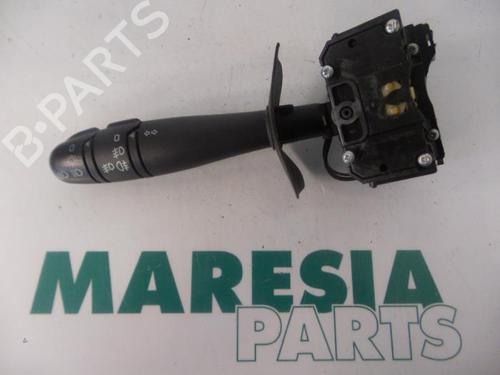 steering-column-stalk-renault-scenic-i-mpv-ja01_-fa0_-1999-2000-2001-2002-2003-2004-2005-2006-2007-2008-2009-2010-31397954 main image