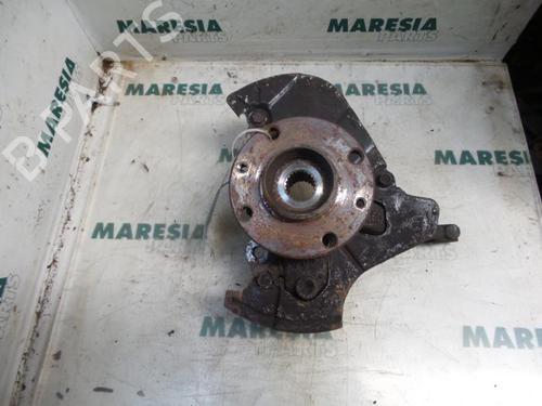 Used Left front steering knuckle FIAT PANDA (169_) 1.1 (169.AXA1A) (54 hp) 31438473