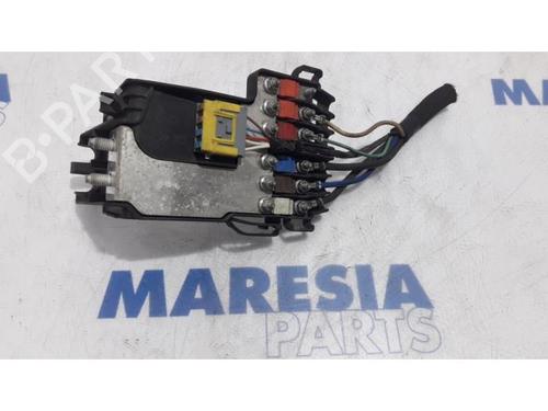 Used Fuse box CITROËN BERLINGO Box Body/MPV (B9) 1.6 HDi 90 (90 hp) 31444018
