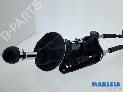 Used Gear lever Gear lever FIAT 500 C (312_) 0.9 (312AG1A) (86 hp) 33832618 33832618