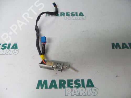 Used Ignition barrel PEUGEOT 206 Hatchback (2A/C) 1.4 i (75 hp) 31414808