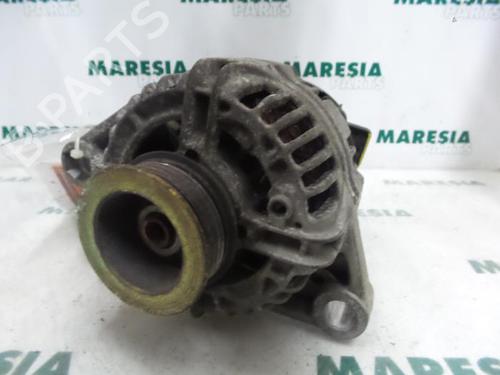 Used Alternator FIAT STILO (192_) 1.6 16V (192_XB1A) (103 hp) 31478840