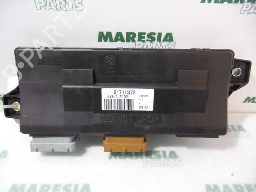 Used Switch FIAT STILO (192_) 1.9 JTD (192_XF1A) (80 hp) 31393686
