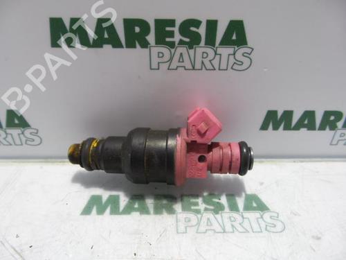 injector-renault-twingo-i-c06_-1993-1994-1995-1996-1997-1998-1999-2000-2001-2002-2003-2004-2005-2006-2007-2008-2009-2010-2011-2012-31516203 main image
