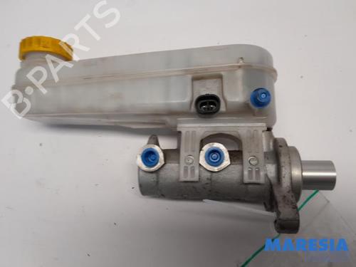 Used Brake master cylinder PEUGEOT BOXER Bus 2.0 BlueHDi 130 (130 hp) 31400654