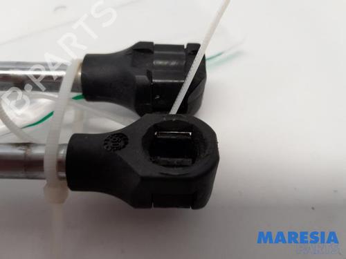 Used Tailgate lift support CITROËN BERLINGO MULTISPACE (B9) 1.6 VTi 120 (120 hp) 31385637