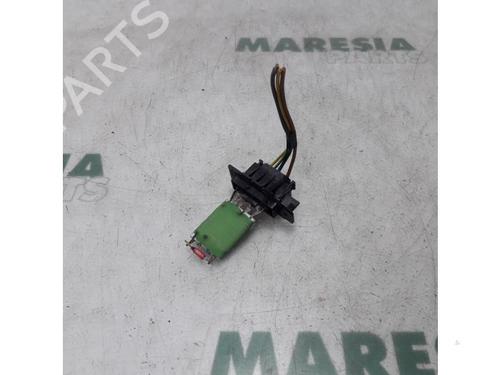 Used Electronic sensor FIAT QUBO (225_) 1.3 D Multijet (225CXB1A, 225AXB1A, 225CXB11, 225AXB11,... (75 hp) 31496971