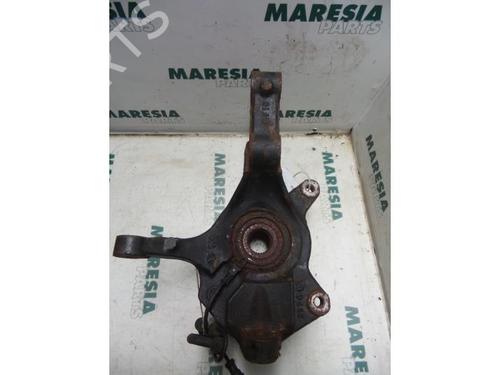 Left front steering knuckle RENAULT VEL SATIS (BJ0_) 3.0 dCi (BJ0J, BJ0N) | BP31500092M25