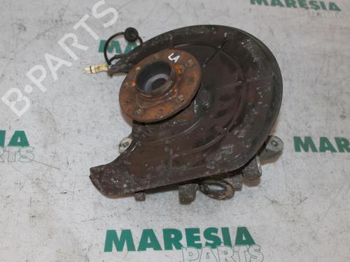 Used Left rear steering knuckle LANCIA THESIS (841_) 2.0 Turbo (841AXA1B03) (185 hp) 31498423