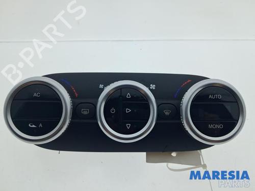 AC-Styringsenhed/Manøvreenhed AC-Styringsenhed/Manøvreenhed ALFA ROMEO GIULIETTA (940_) 1.4 TB (940FXB1A, 940FXB11) (170 hp) 36158745 36158745